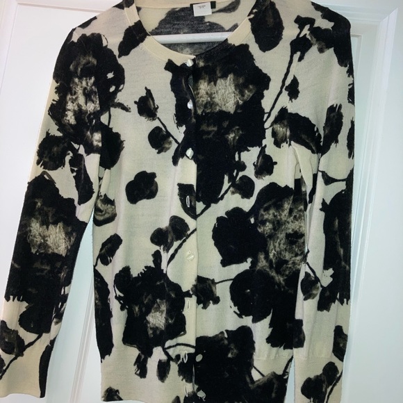 J. Crew Sweaters - Like new jcrew sweater